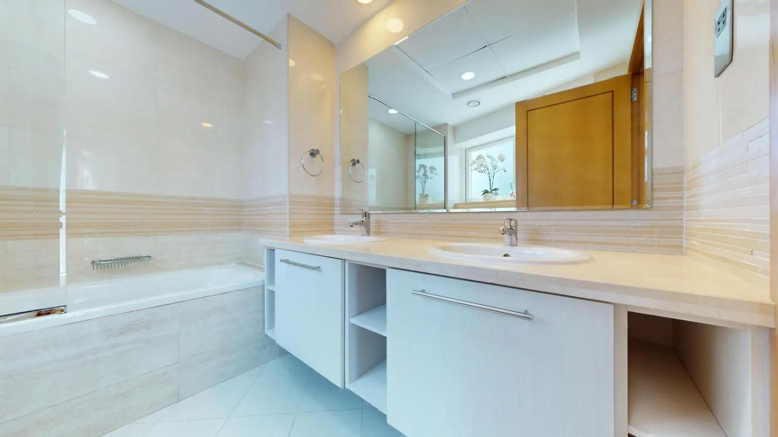 Trident Bayside - Beautiful Two Bed In The Marina Apartment Dubai